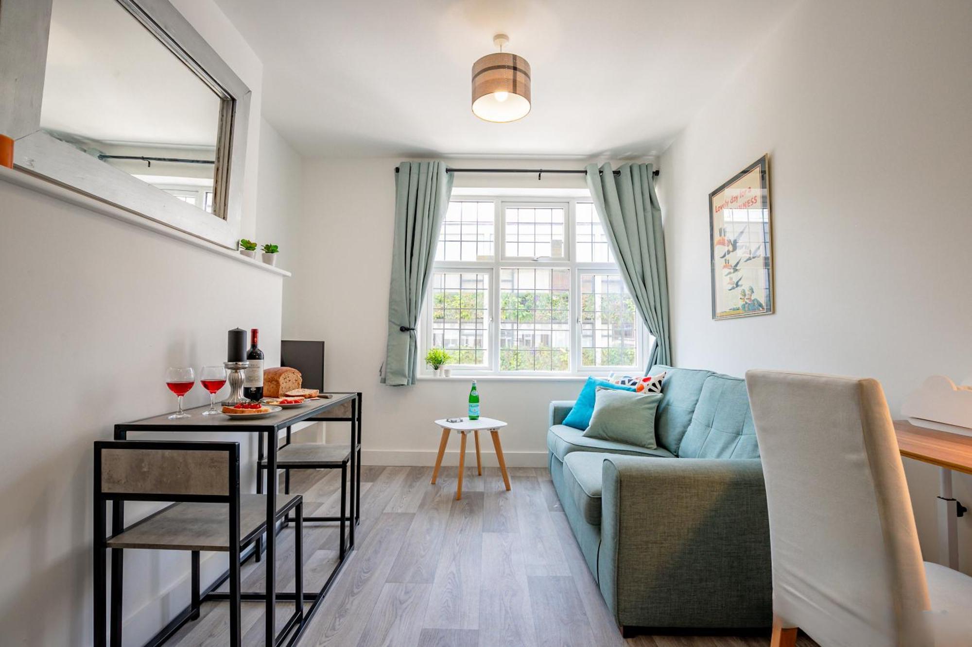 Host & Stay - Croydon Road Apartments Caterham Exterior photo