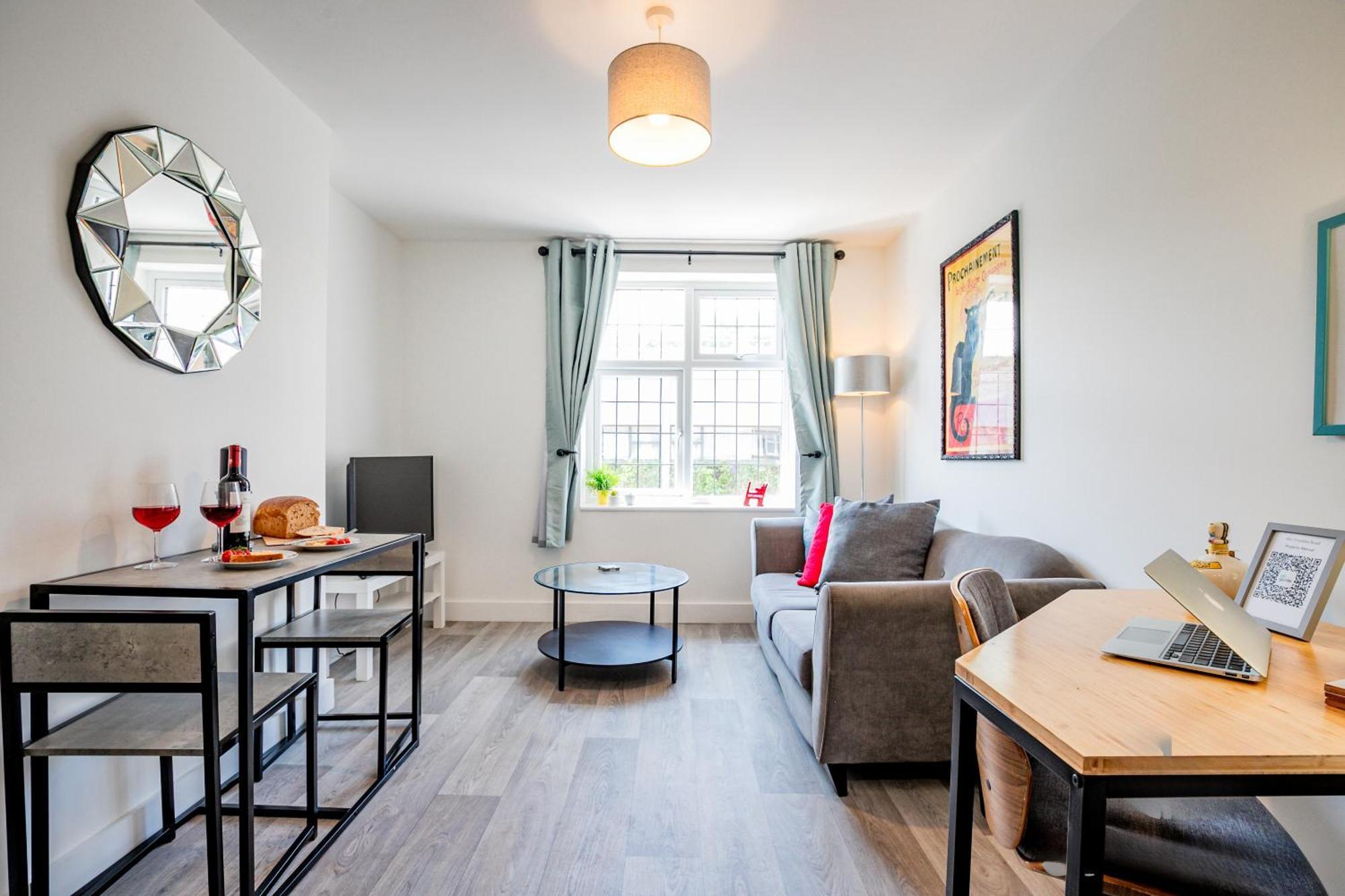 Host & Stay - Croydon Road Apartments Caterham Exterior photo